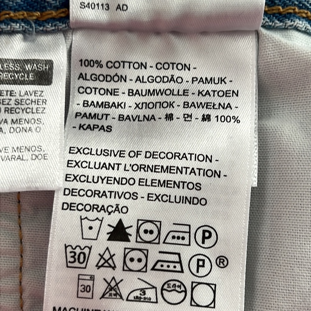 Levi’s 501 High Waist Shorts - Picture 12 of 13